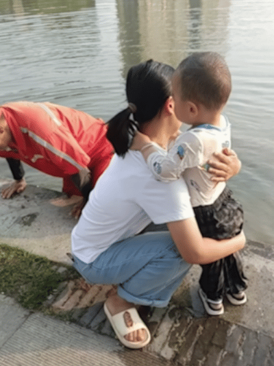 微信图片_20240519073806.gif 微信图片_20240519073806.gif