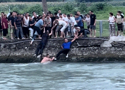 微信图片_20240616064156.gif 微信图片_20240616064156.gif