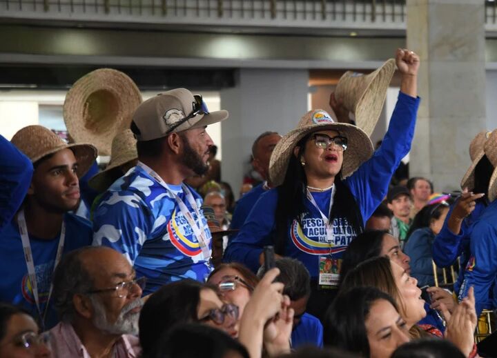 微信图片_2025-12-20_081639_656.jpg 微信图片_2025-12-20_081639_656.jpg